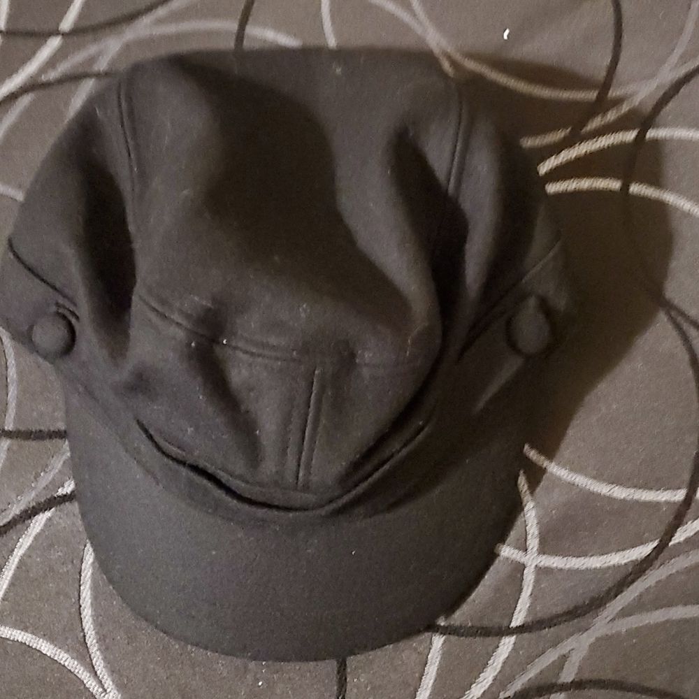 Kate Landry cap black
